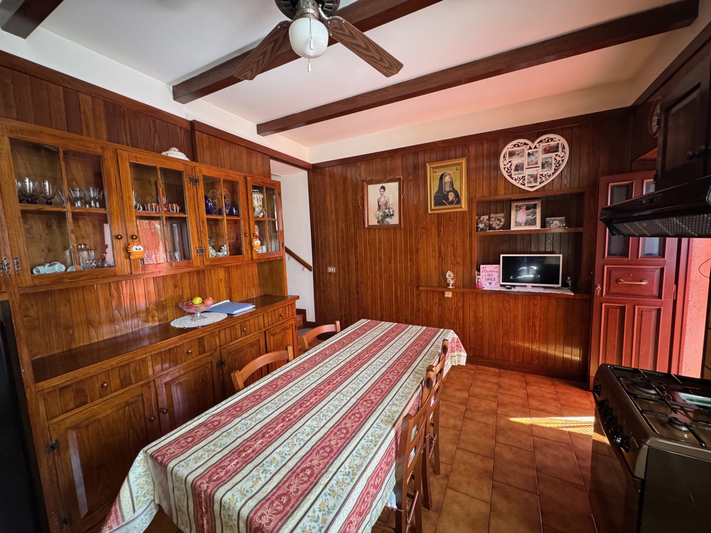 Casa indipendente con box doppio a Terni