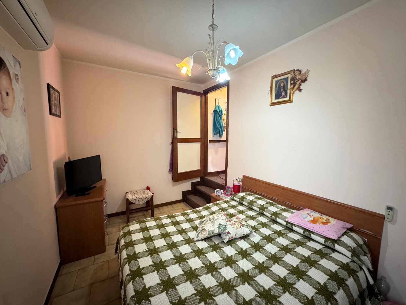 Casa indipendente con box doppio a Terni