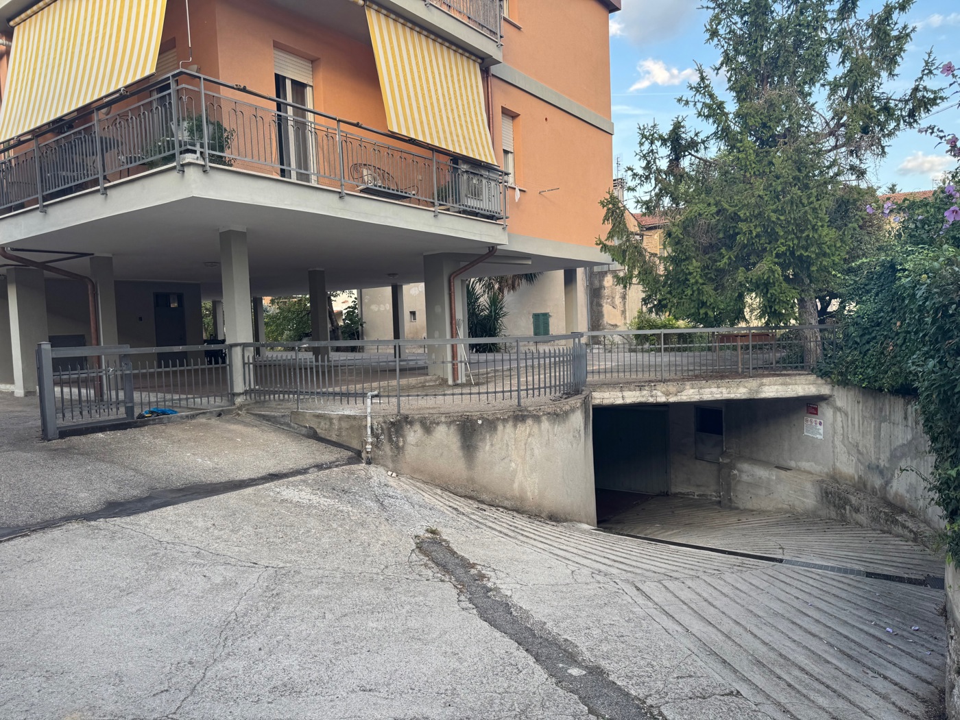 Box/Garage 20mq in vendita a Terni