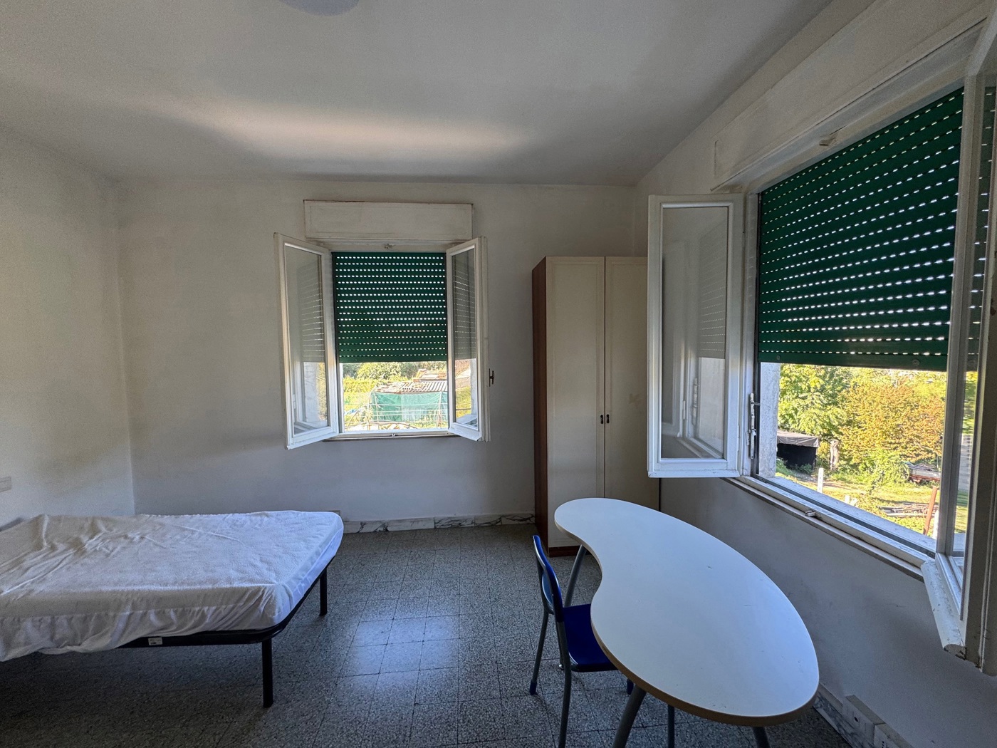 Quadrilocale arredato in affitto a Terni