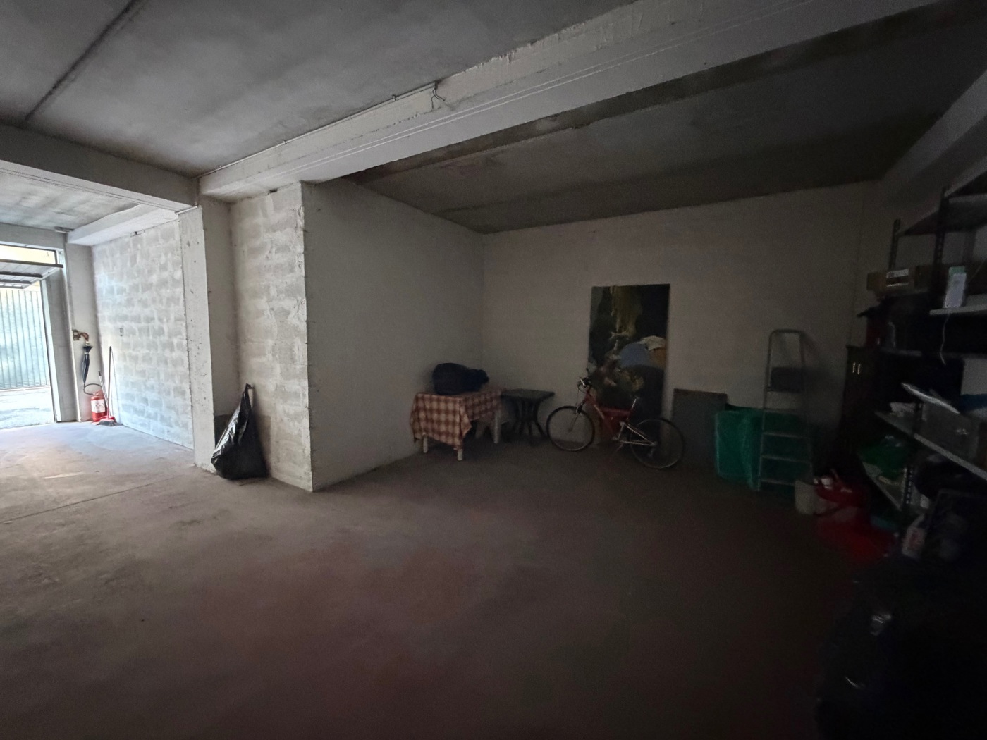 Box/Garage 50mq in vendita a Terni