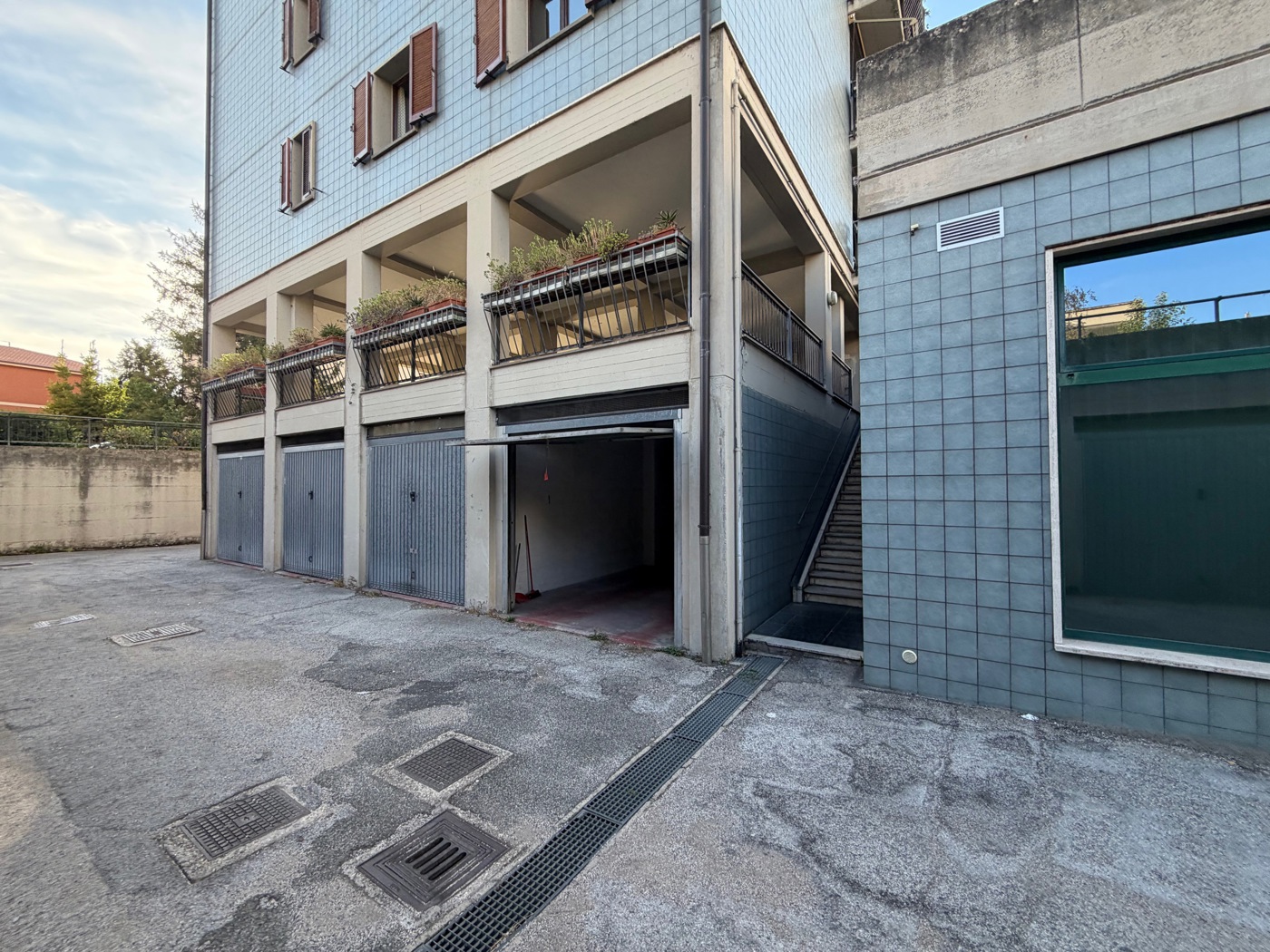 Box/Garage 50mq in vendita a Terni