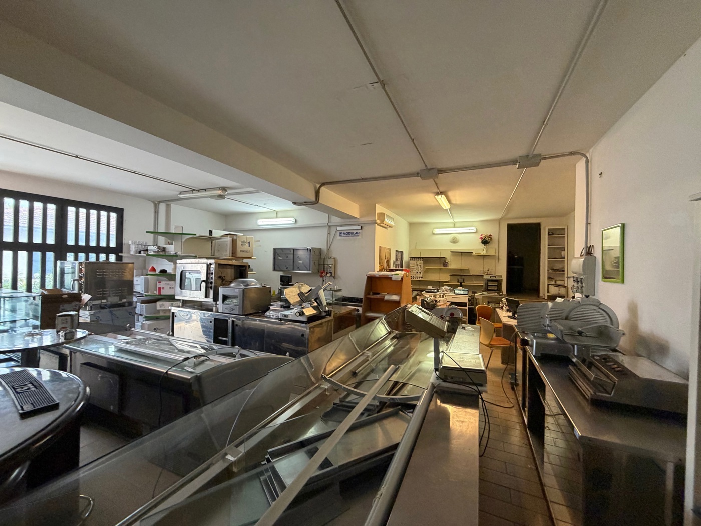 Capannone in vendita a Terni