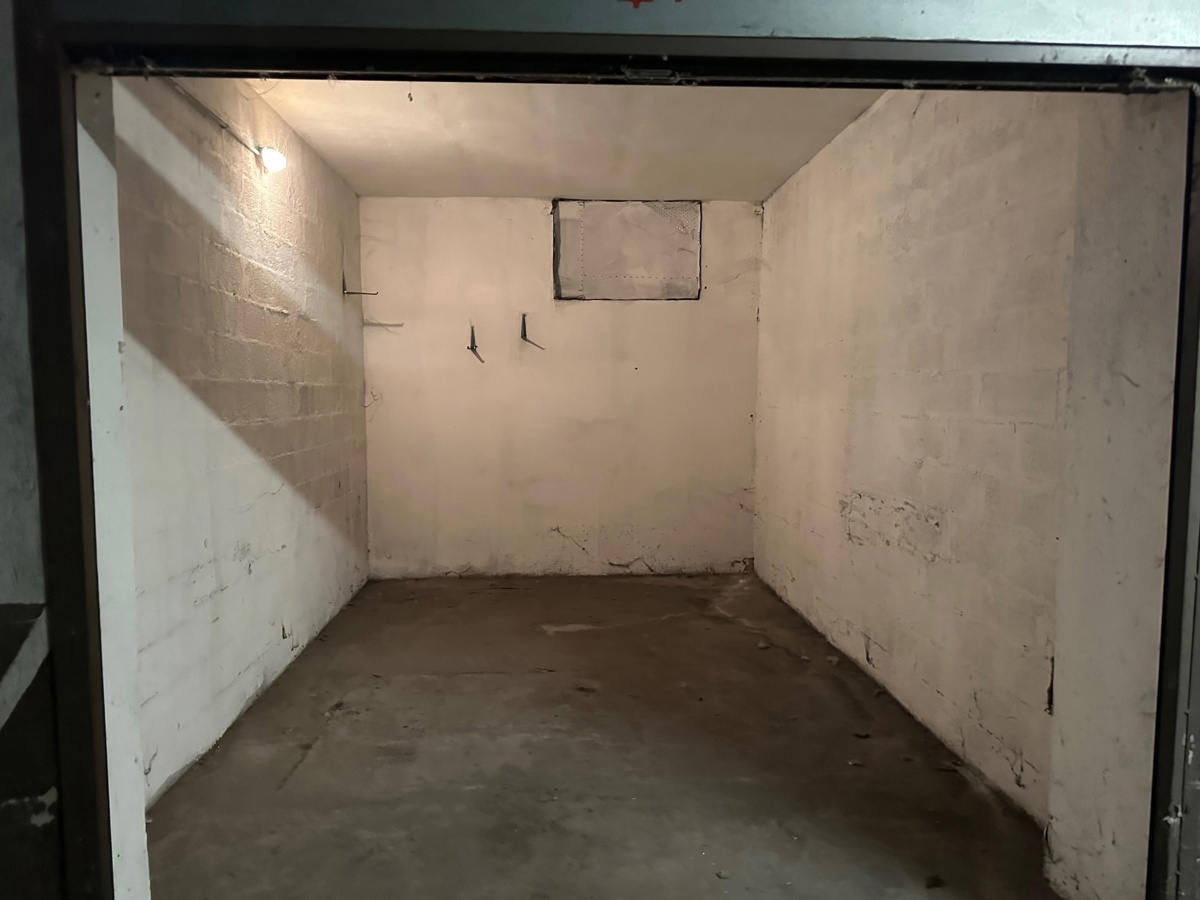 Box/Garage 15mq in vendita a Terni