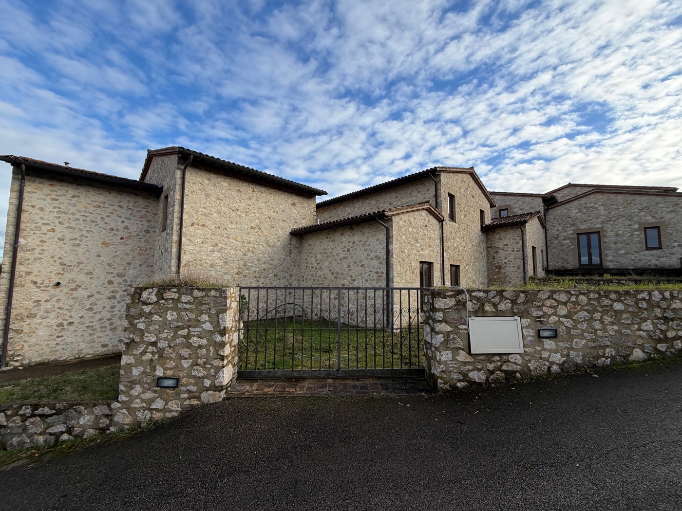 Villa con giardino a Avigliano Umbro