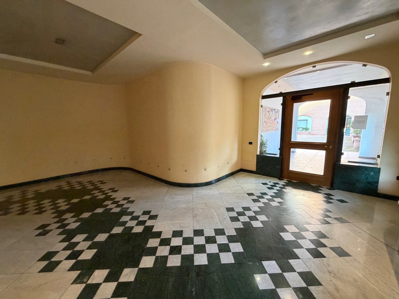 Bilocale arredato in affitto a Terni