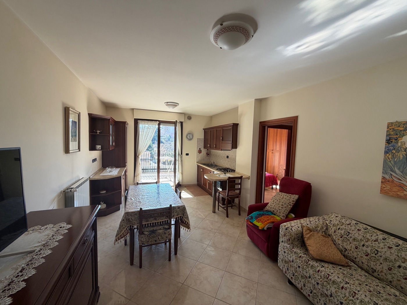 Bilocale arredato in affitto a Terni