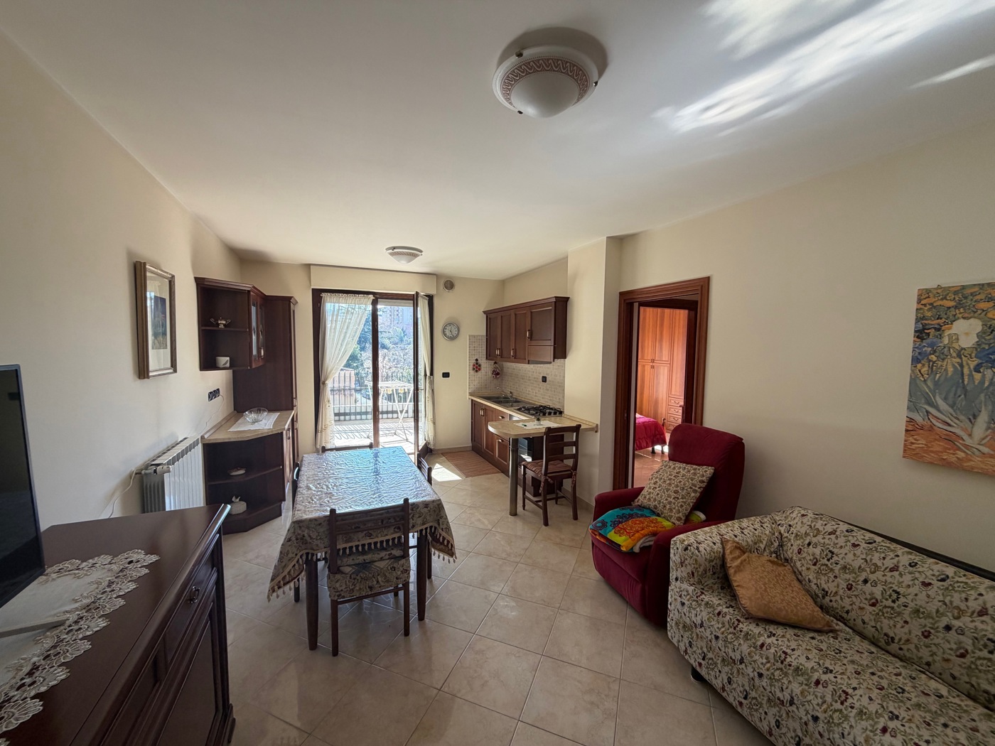 Bilocale arredato in affitto a Terni