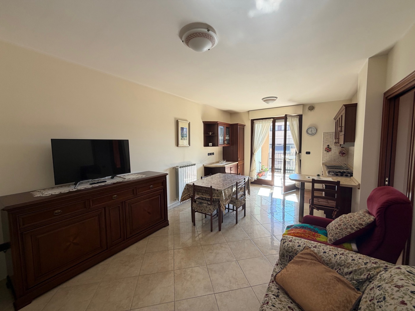 Bilocale arredato in affitto a Terni