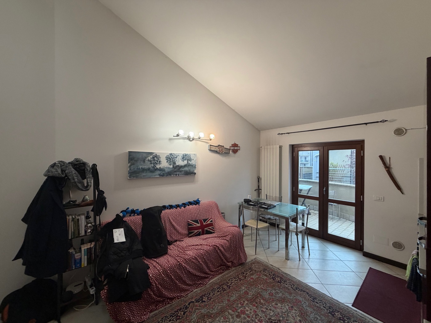 Attico arredato in affitto a Terni