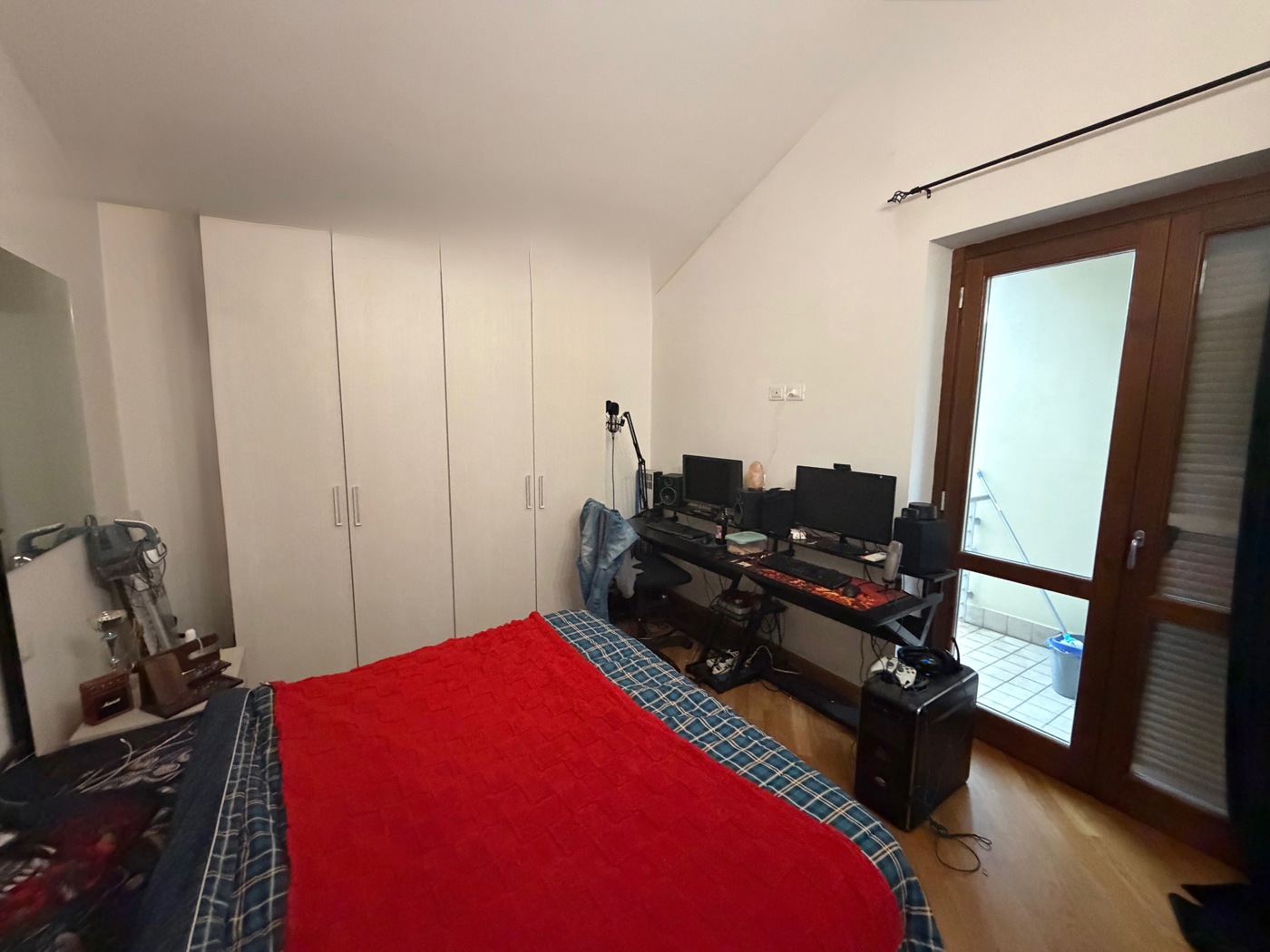 Attico arredato in affitto a Terni