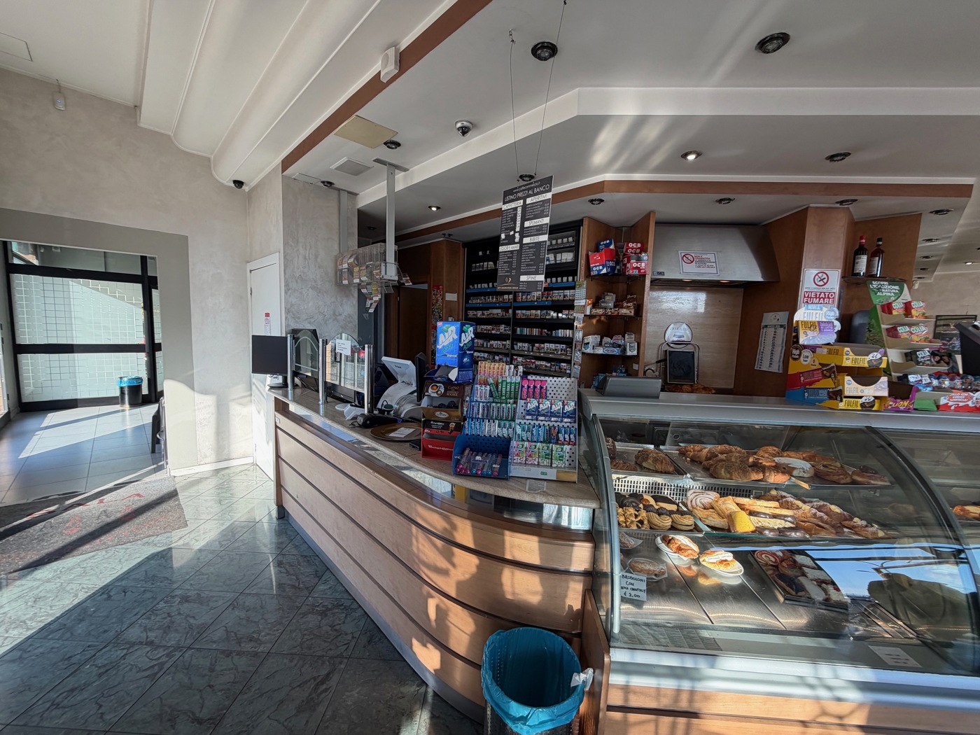 Attivit� commerciale Bar e tabacchi in vendita a Terni