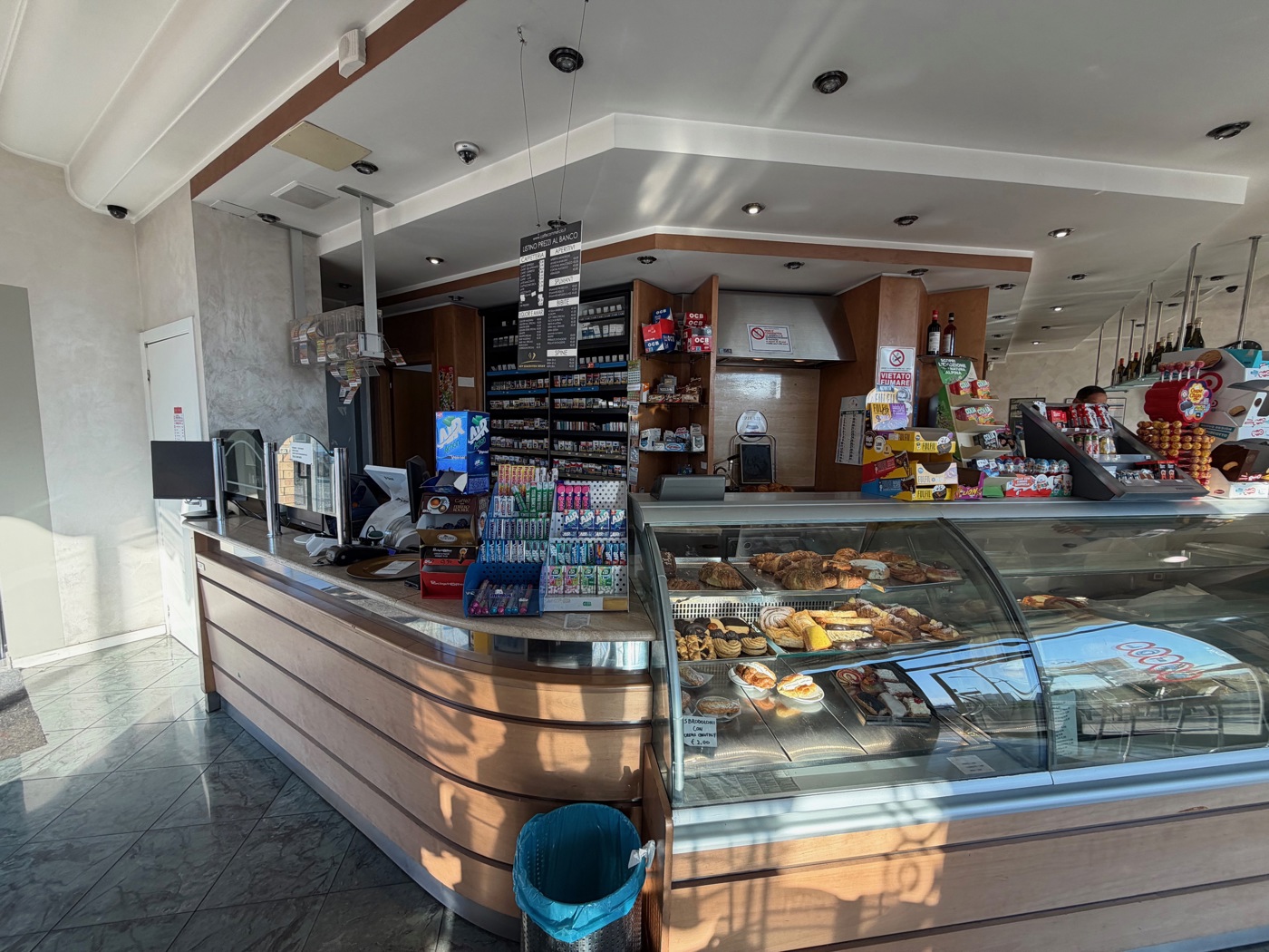 Attivit� commerciale Bar e tabacchi in vendita a Terni