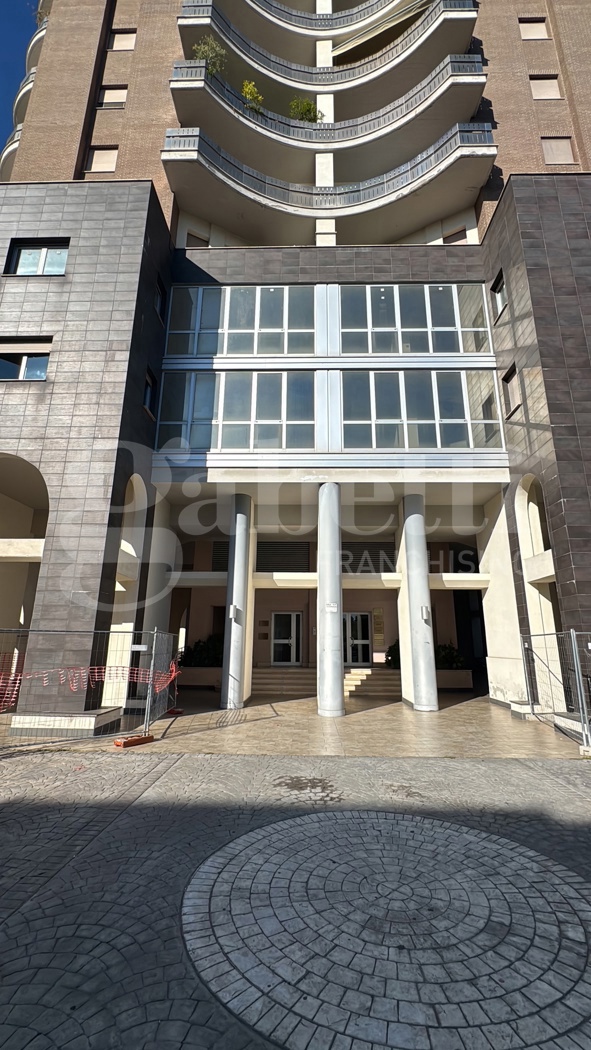 Ufficio nuovo a Terni