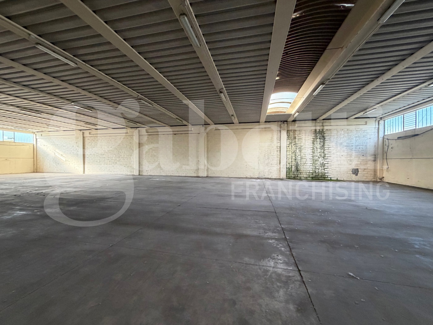 Capannone in vendita a Terni