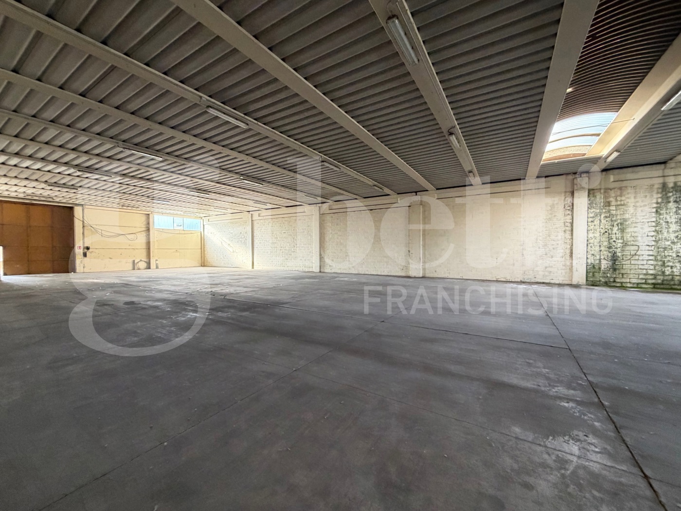 Capannone in vendita a Terni