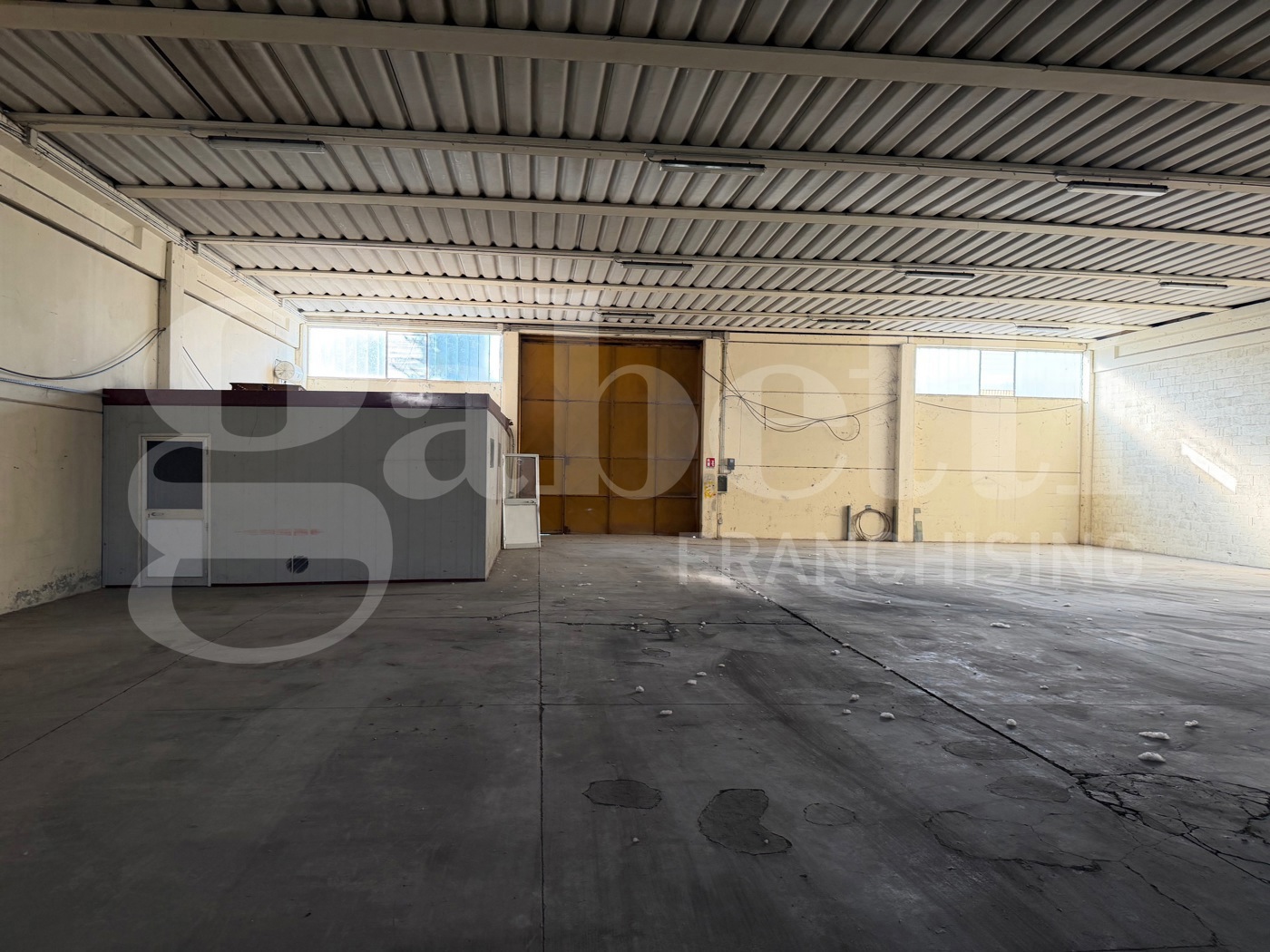 Capannone in vendita a Terni