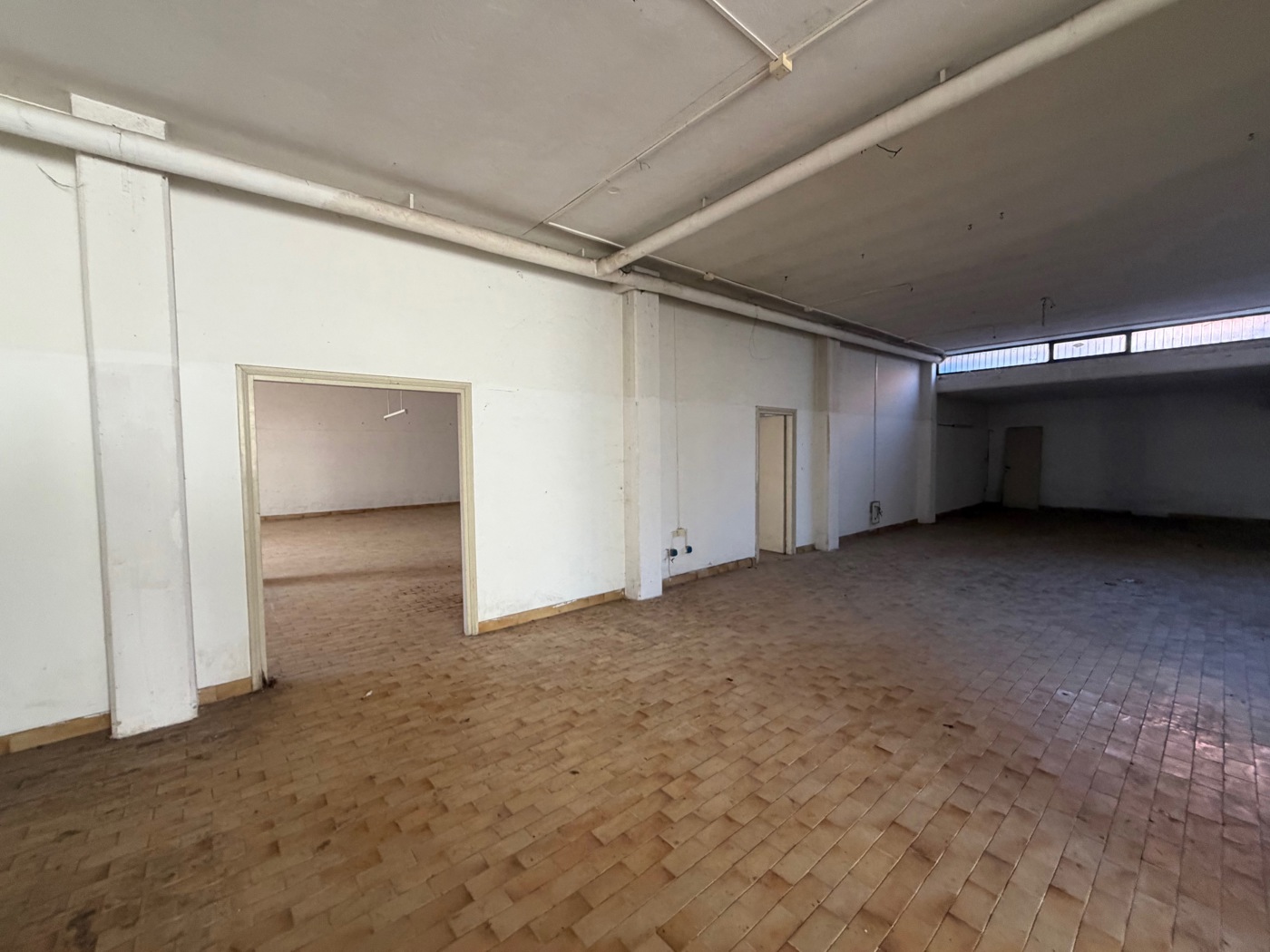 Magazzino in vendita a Terni