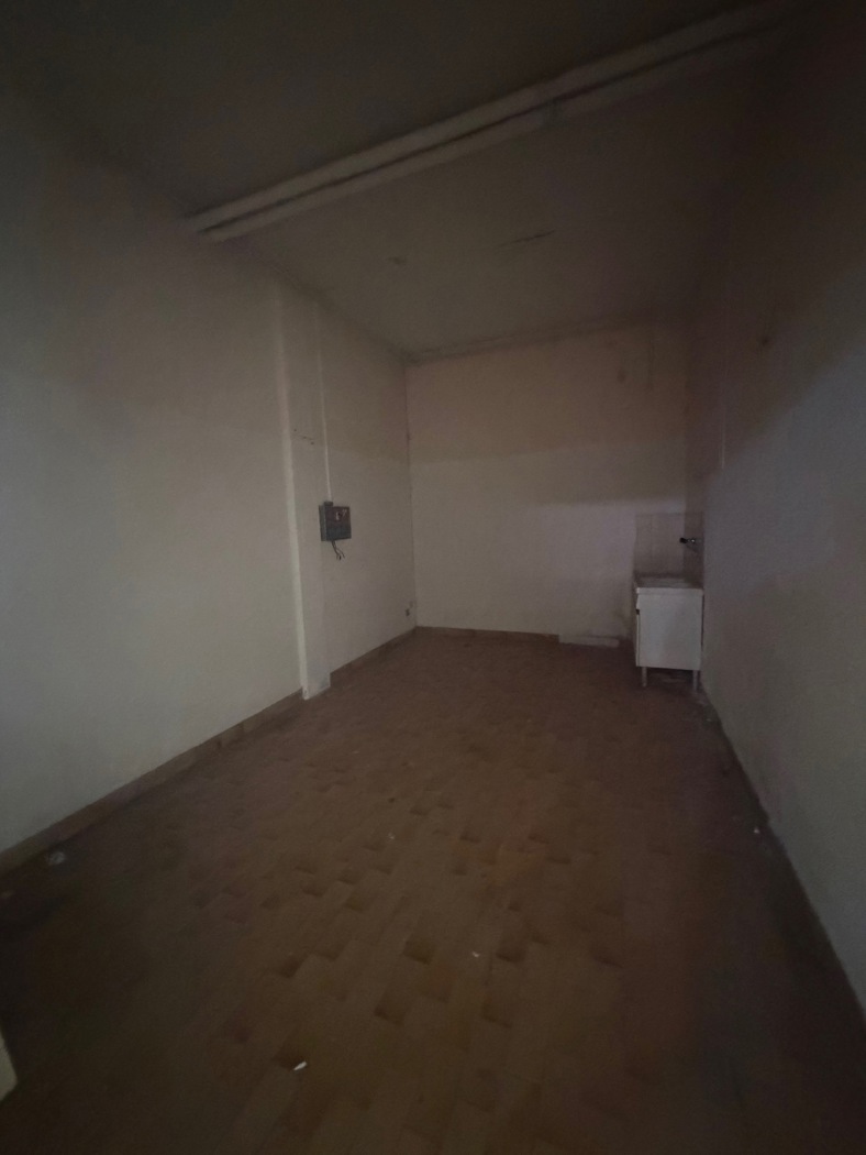 Magazzino in vendita a Terni