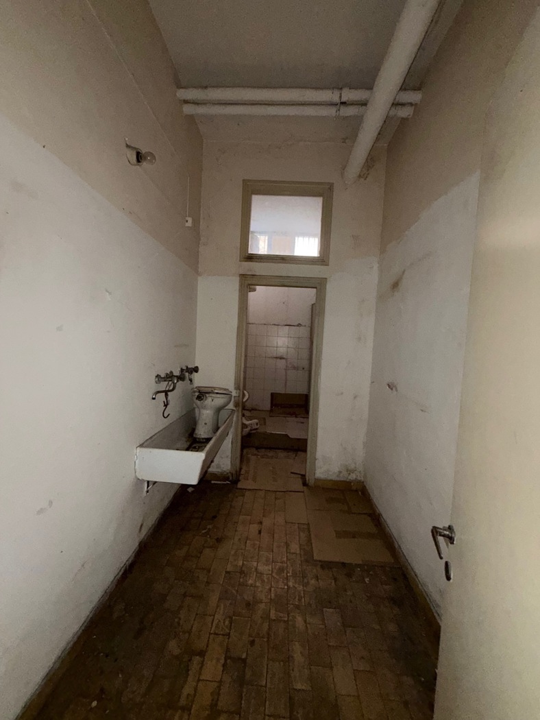 Magazzino in vendita a Terni