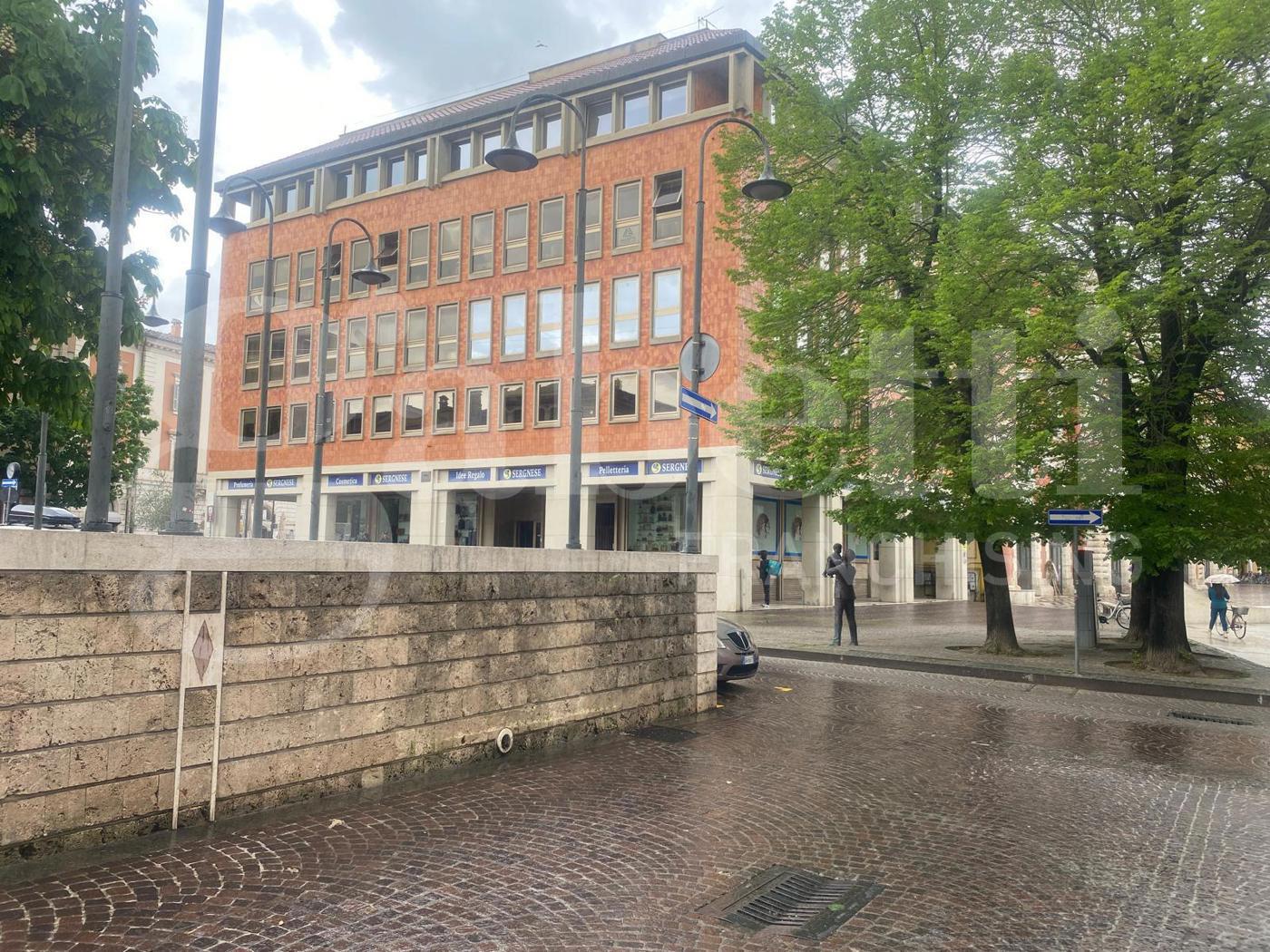 Box/Garage 18mq in affitto a Terni