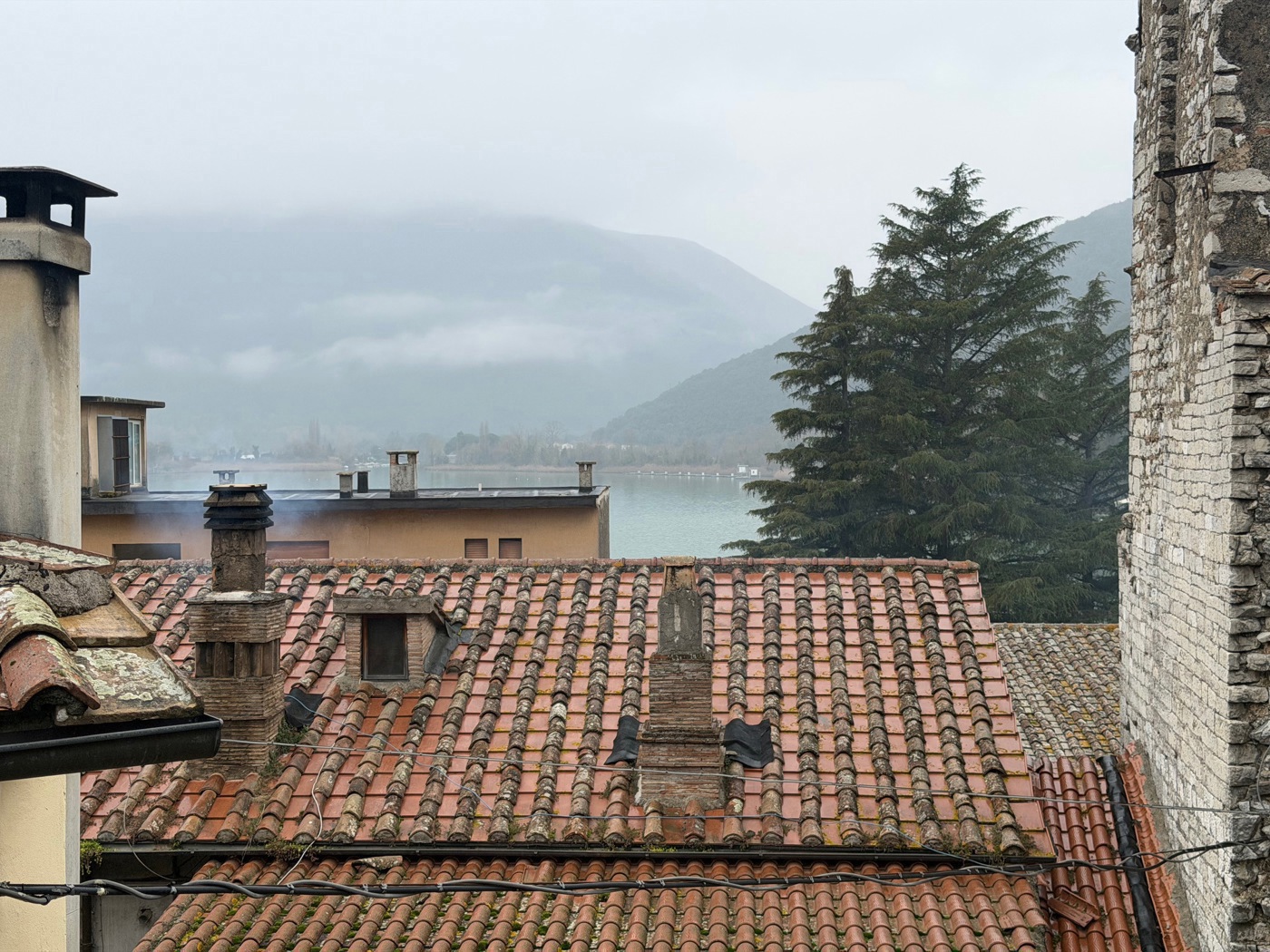 Trilocale arredato in affitto a Terni