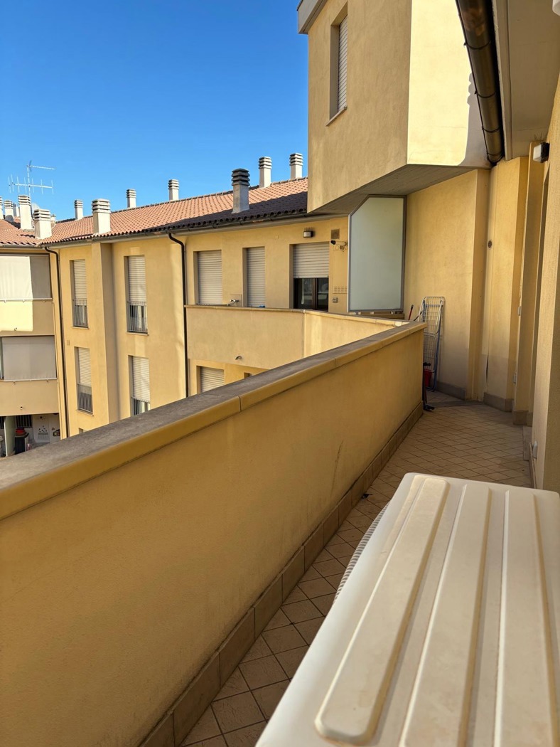 Bilocale arredato in affitto a Terni
