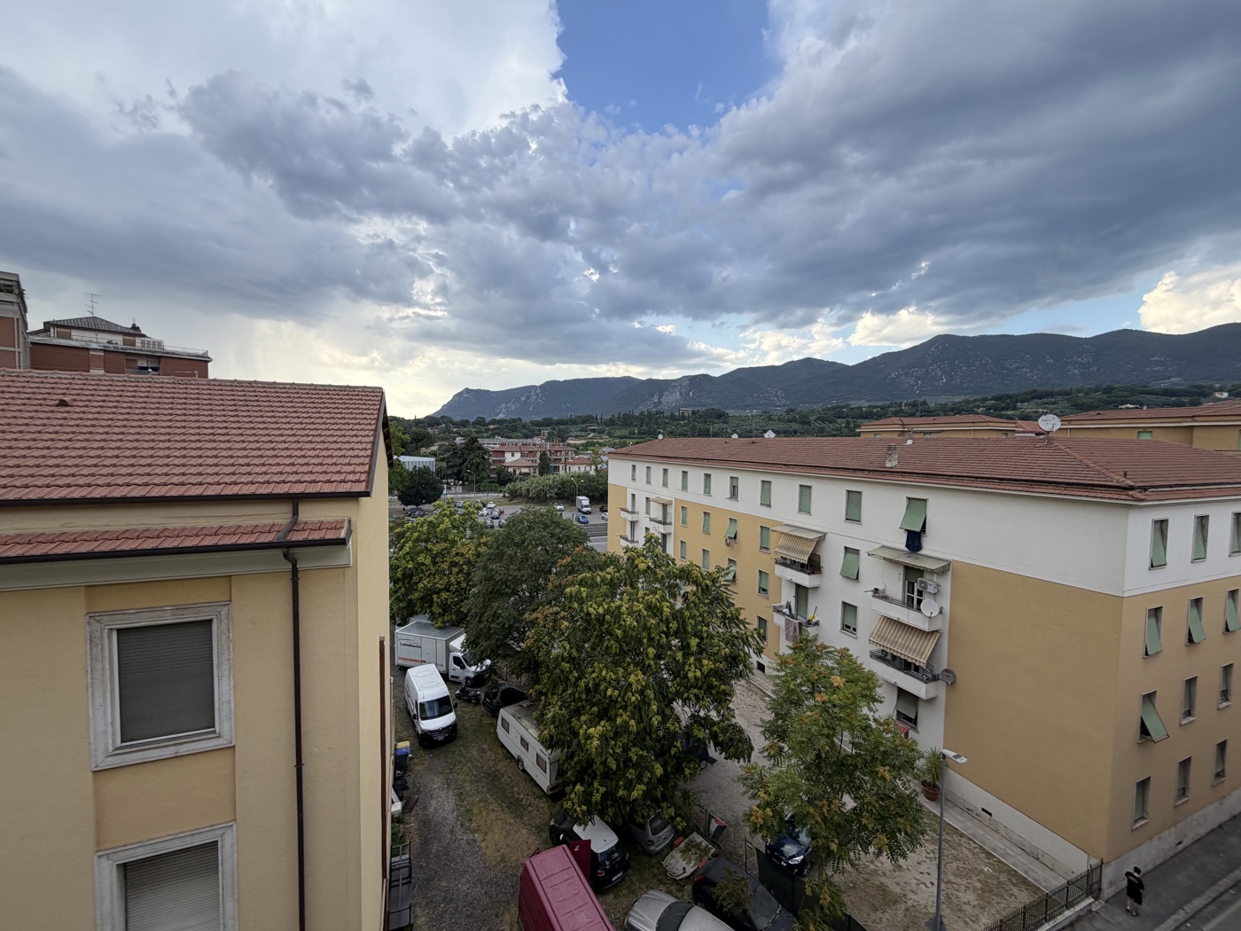 Trilocale arredato in affitto a Terni
