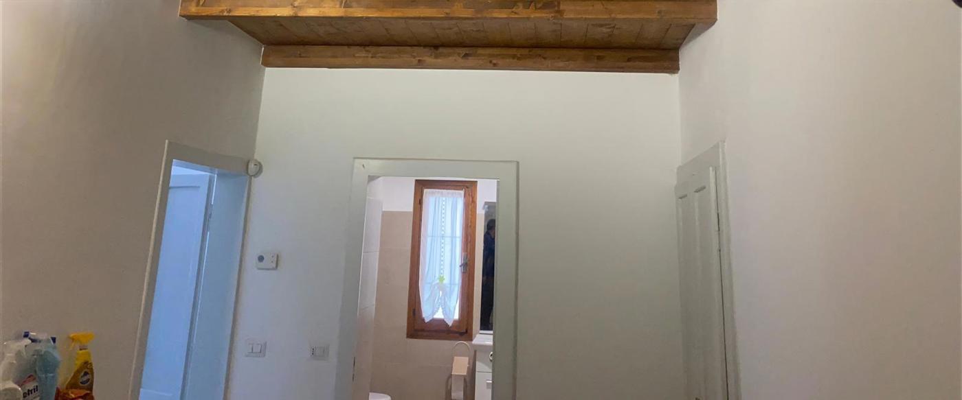 Trilocale arredato in affitto a Terni