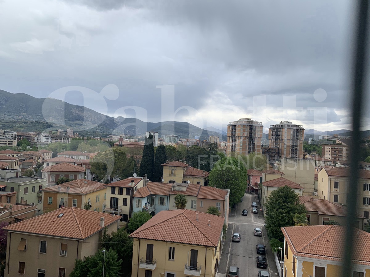 Attico arredato in affitto a Terni