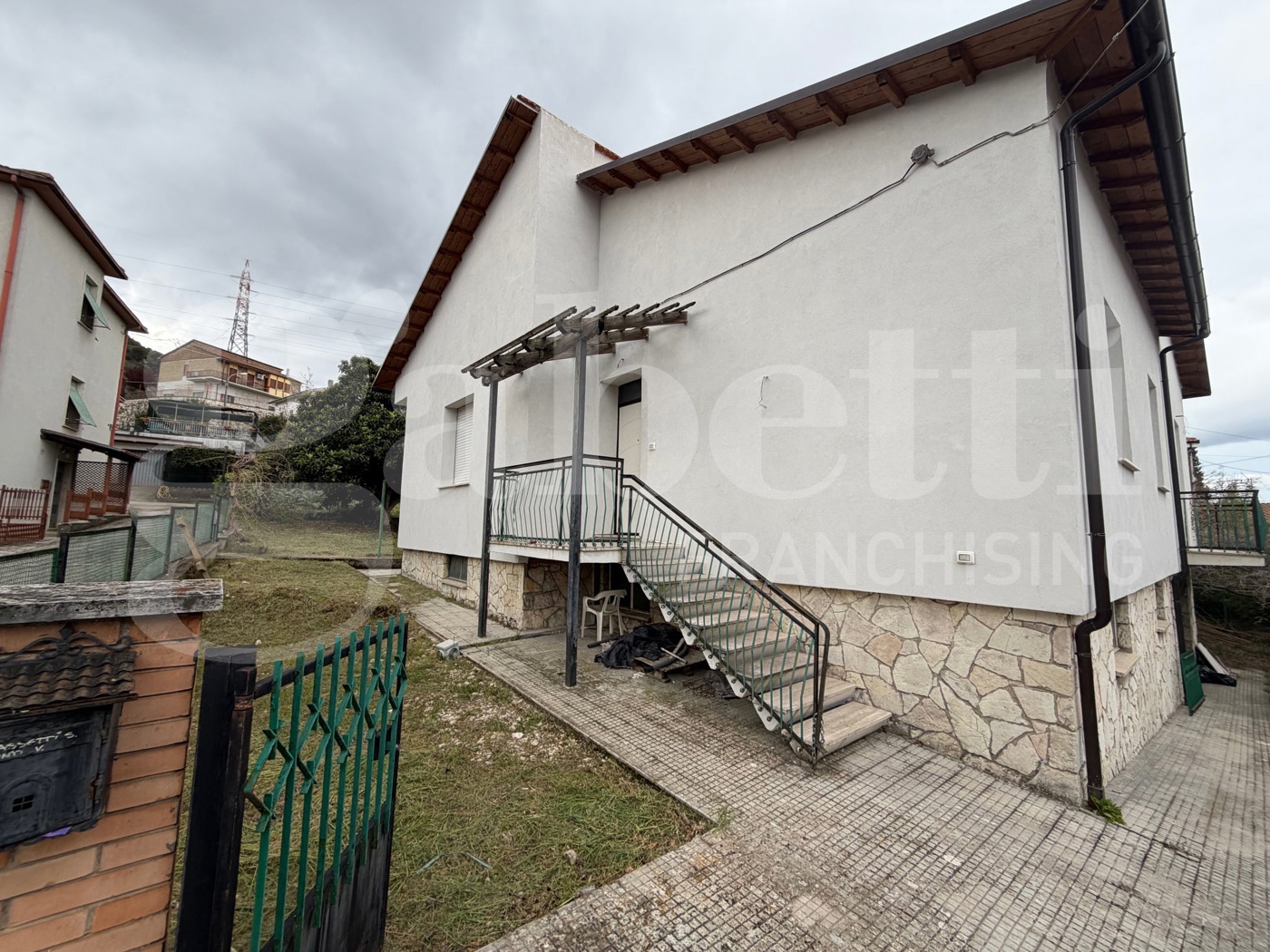 Villa con giardino a Terni