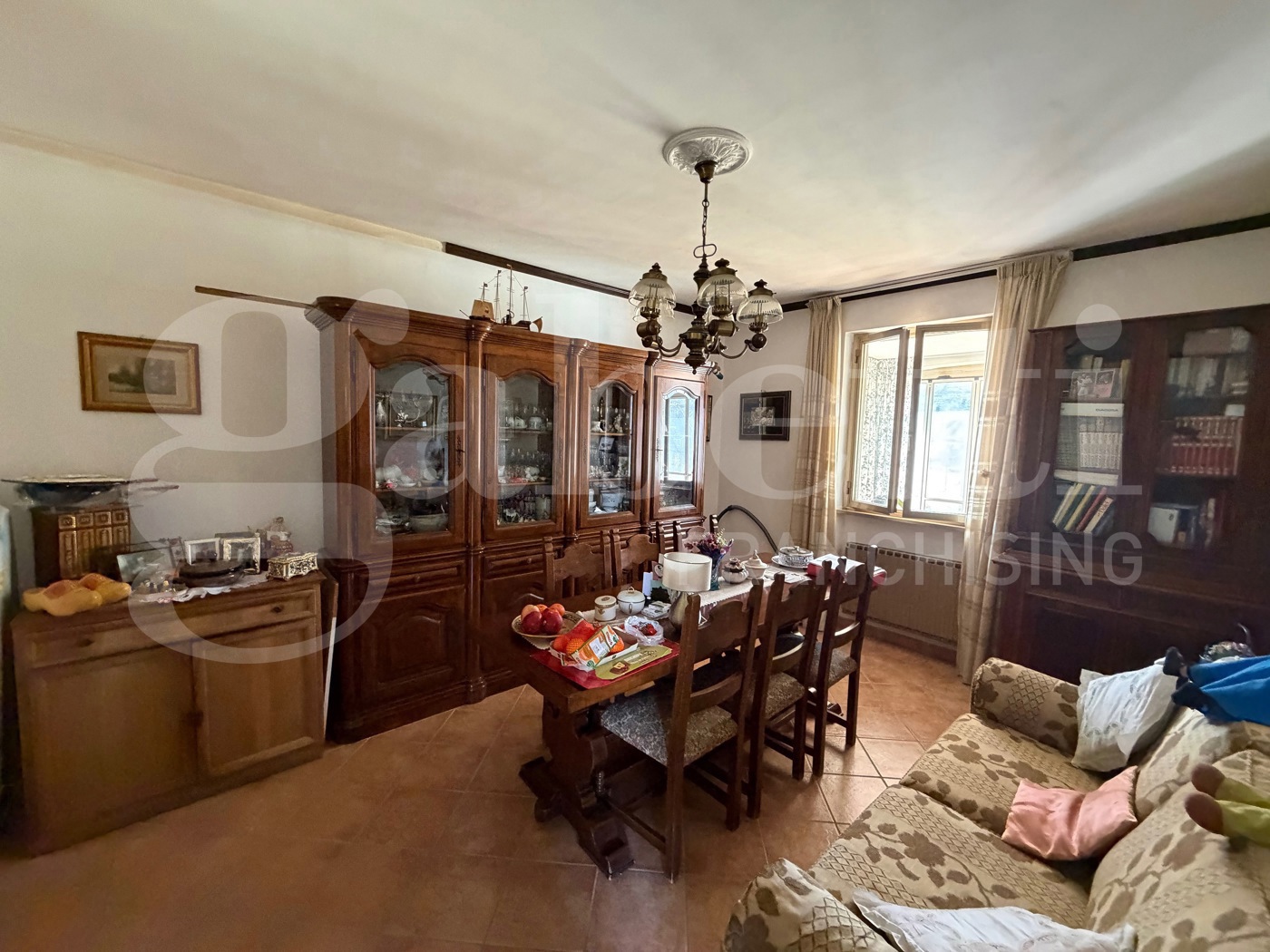 Casa indipendente con giardino a Terni