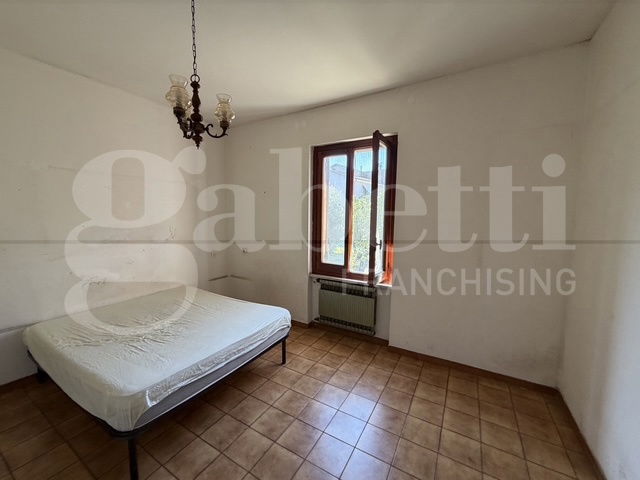 Casa indipendente con giardino a Terni