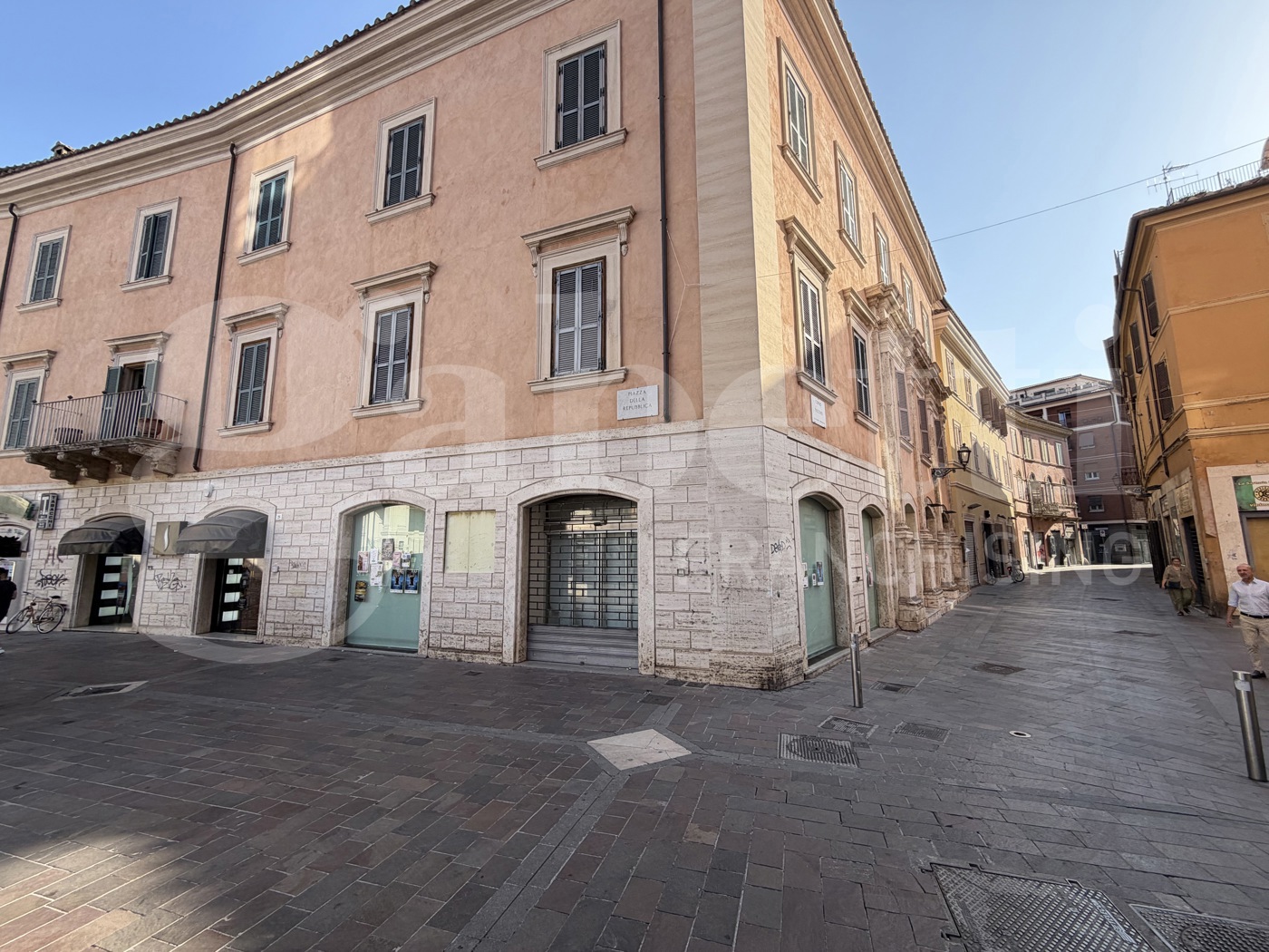 Negozio in affitto a Terni