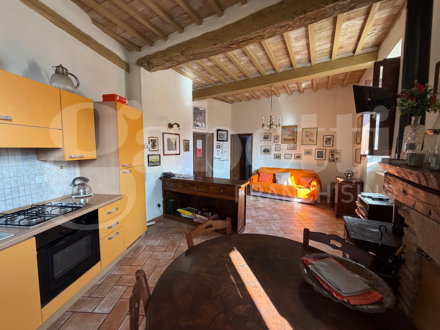 Stabile/Palazzo in vendita a Arrone