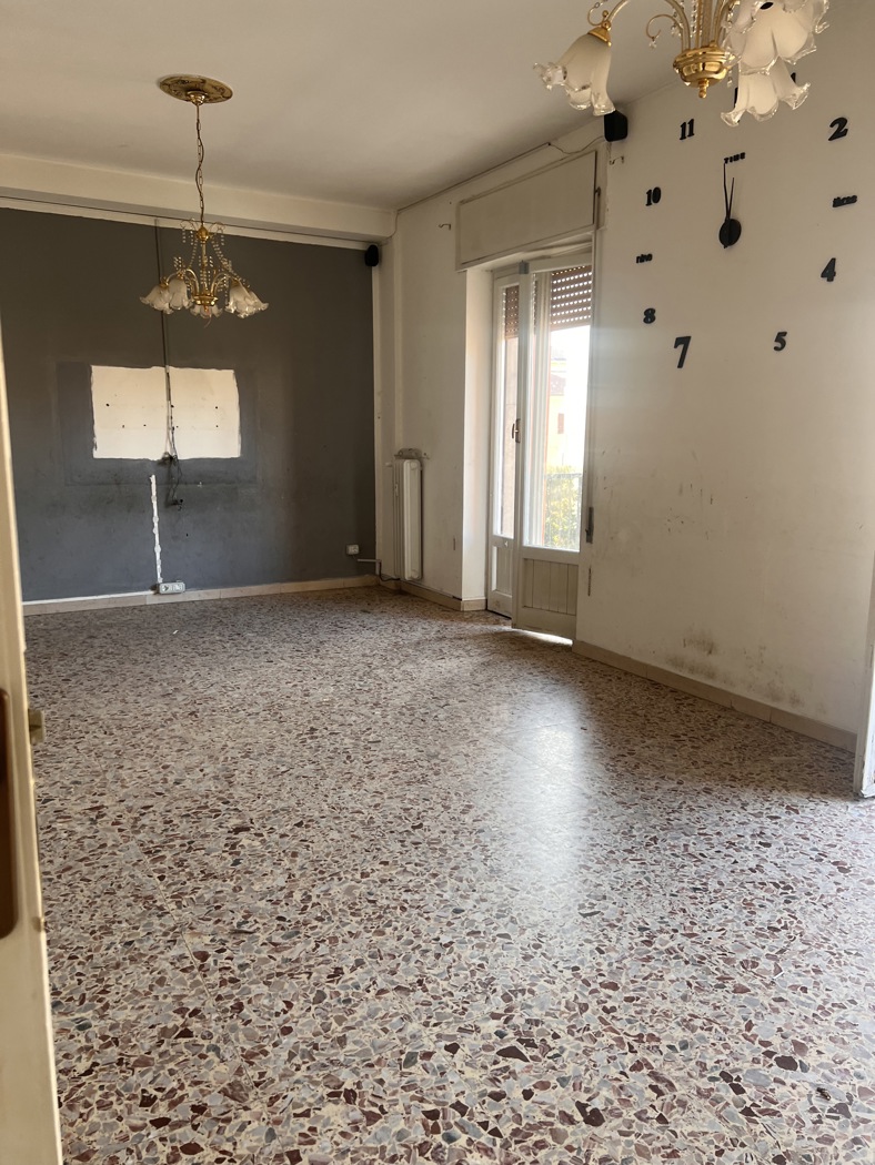 Quadrilocale in vendita a Terni