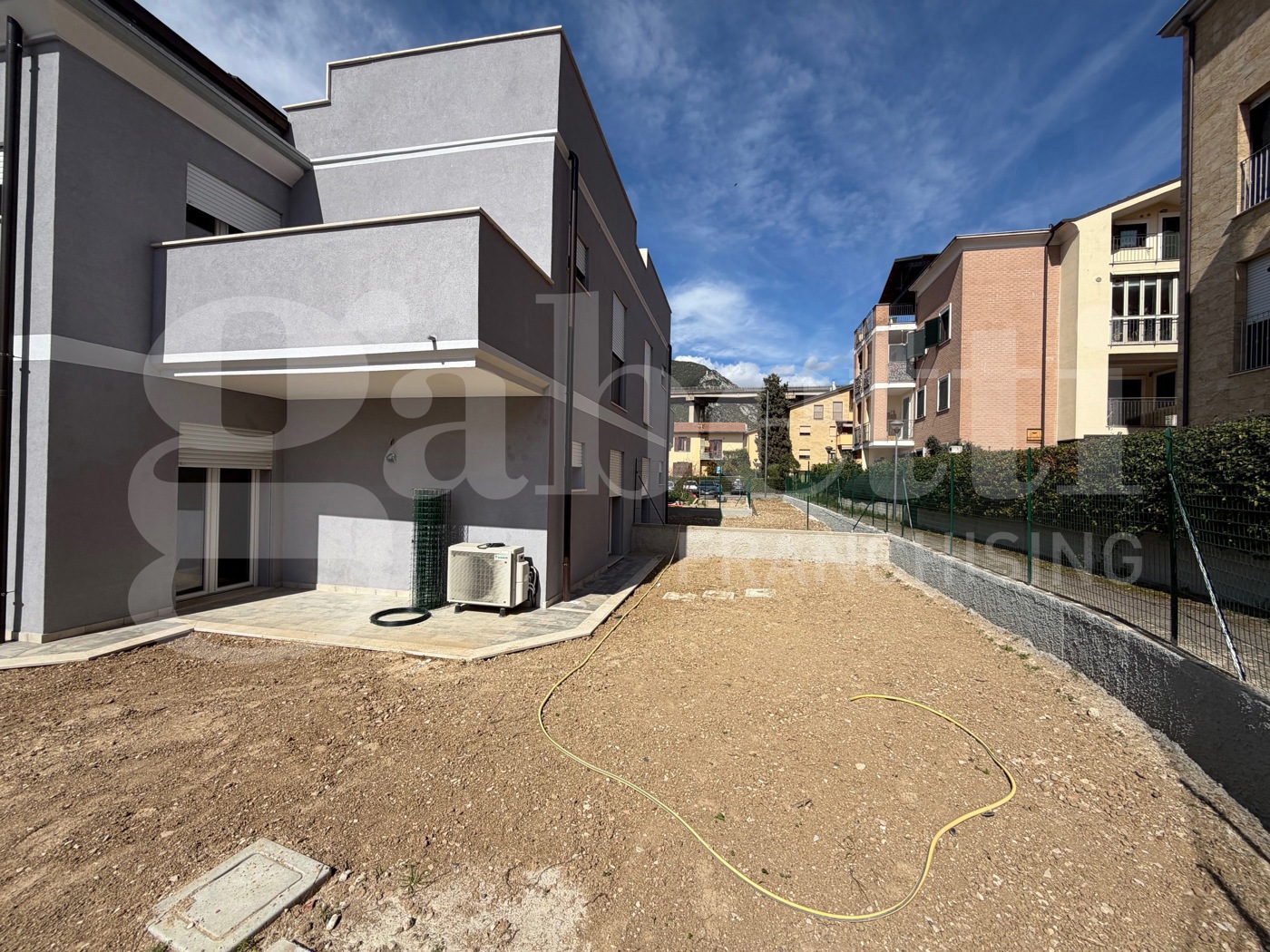 Trilocale con giardino a Terni