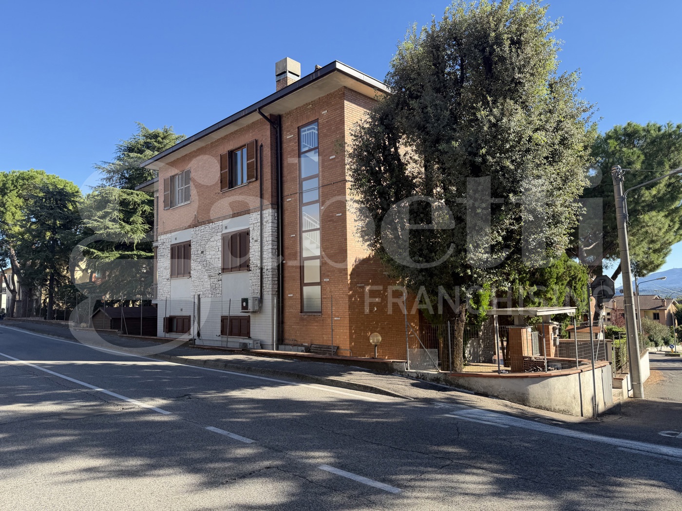 Attico con box doppio a Terni