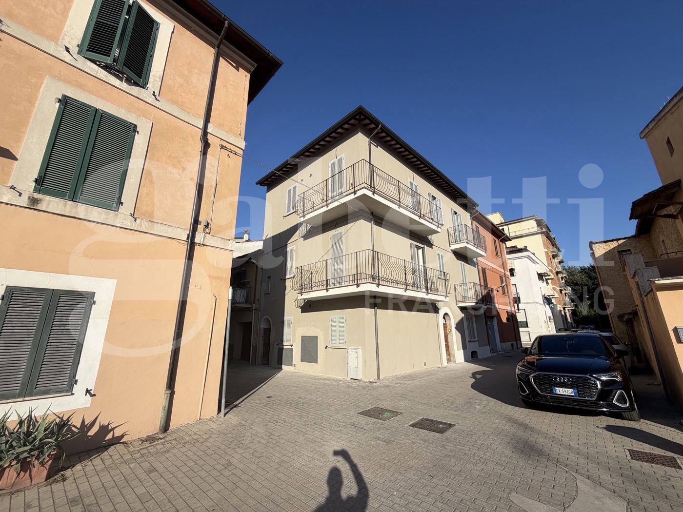Stabile/Palazzo in vendita a Terni