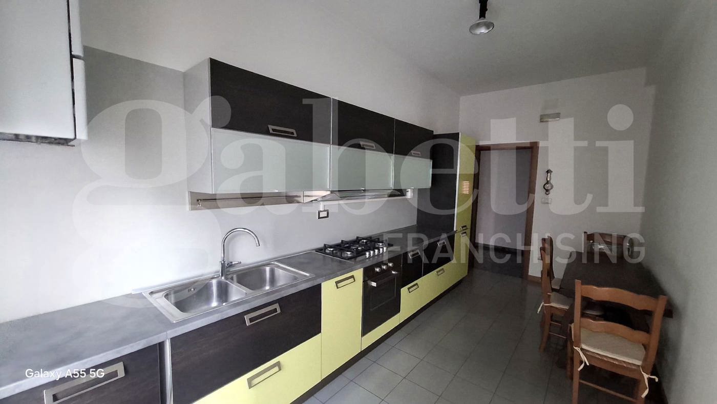 Quadrilocale in affitto a Verona