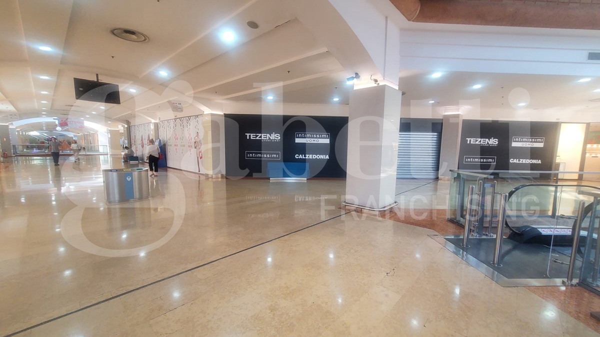 Negozio in affitto a Erbusco