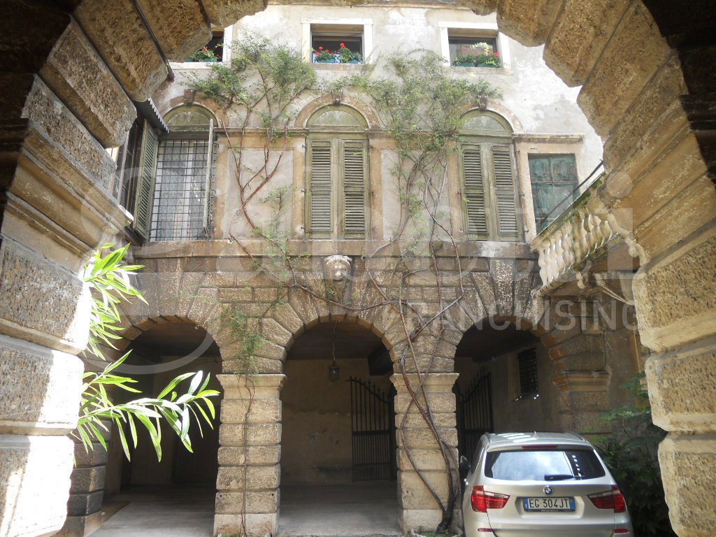 Ufficio in vendita a Verona