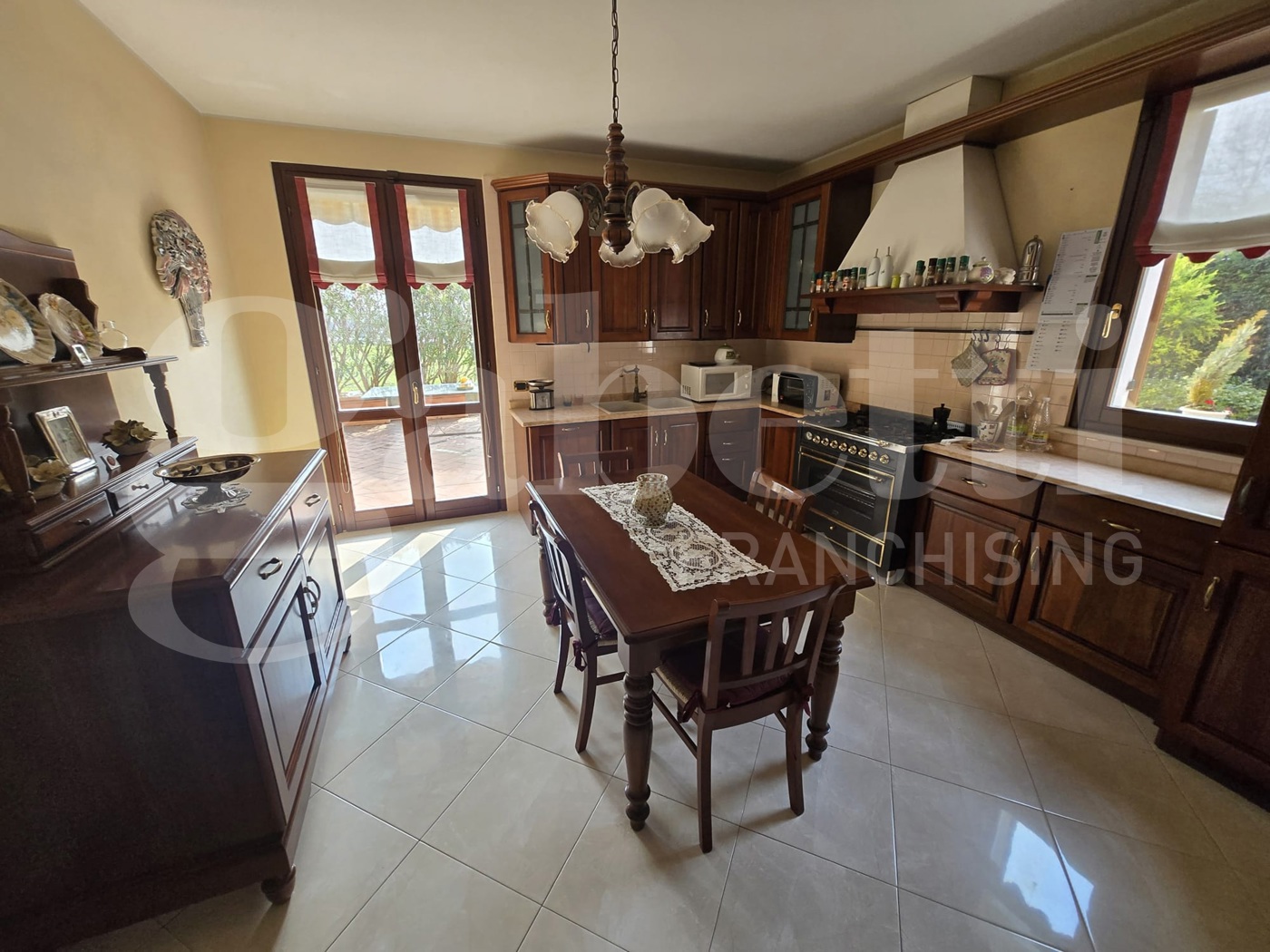 Villa in vendita a Villafranca di Verona