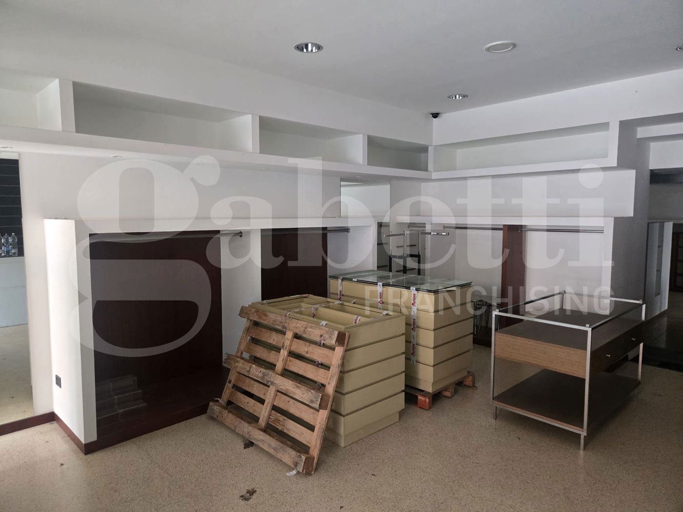 Negozio in vendita a Verona