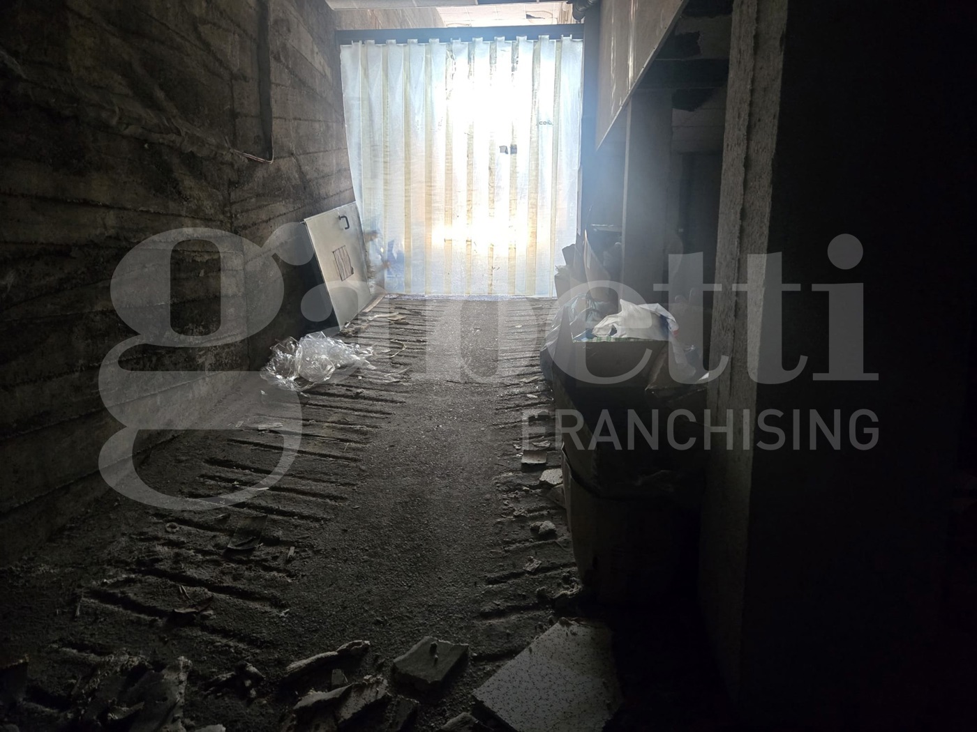 Negozio in affitto a Verona