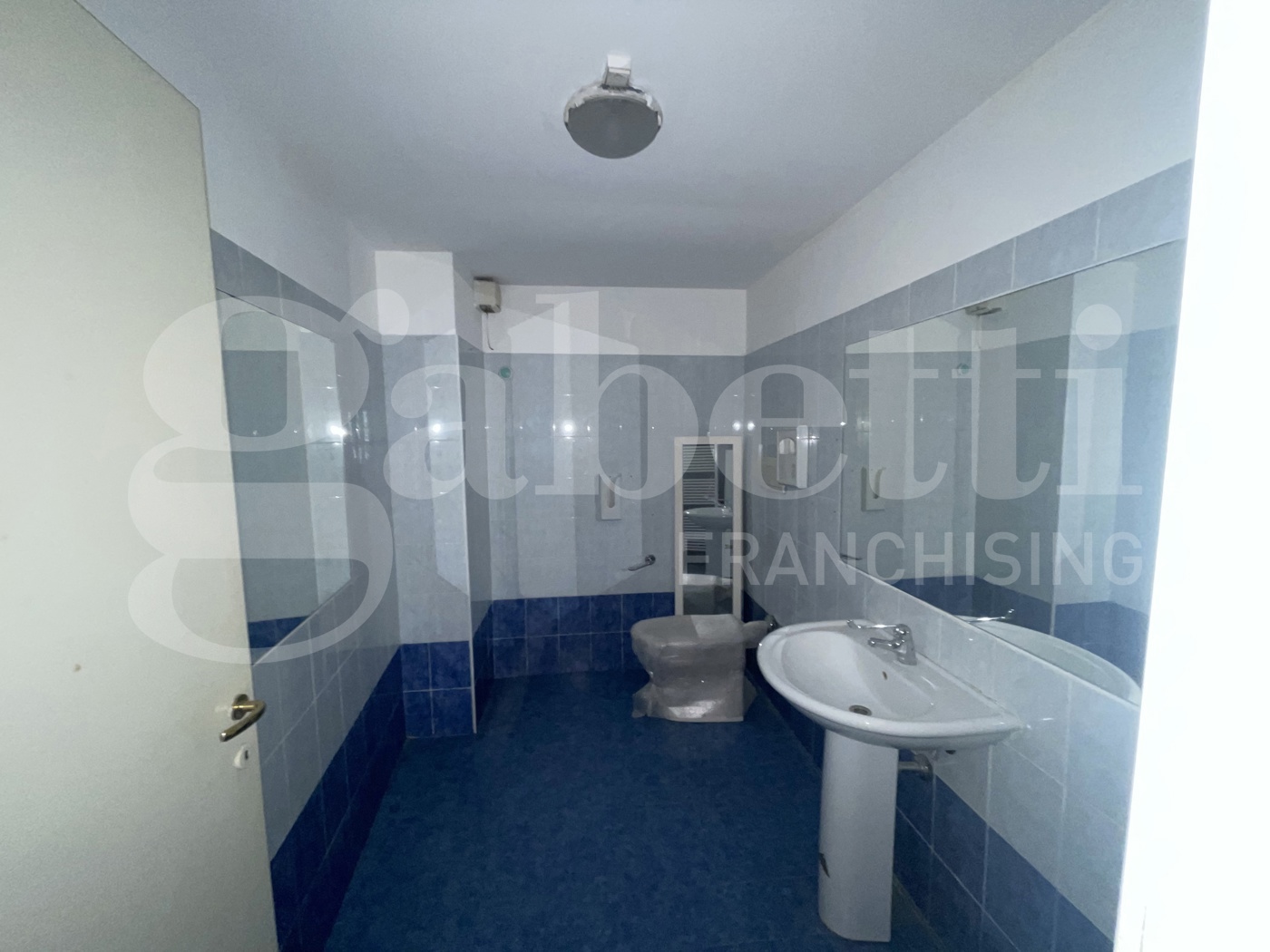 Negozio in vendita a Verona