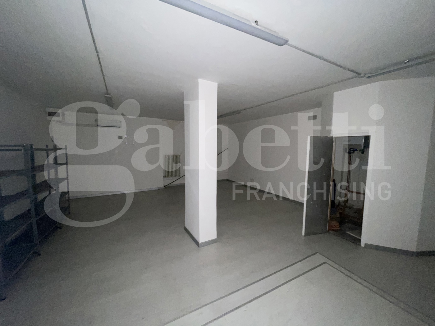 Negozio in vendita a Verona