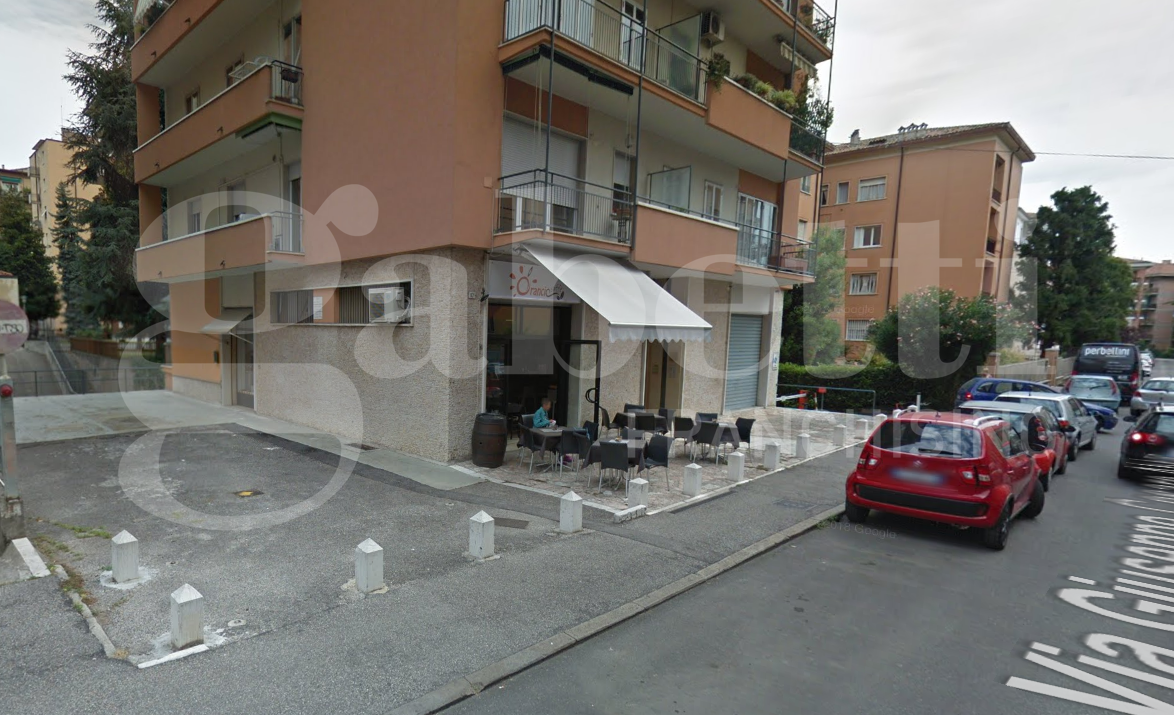 Negozio in affitto a Verona