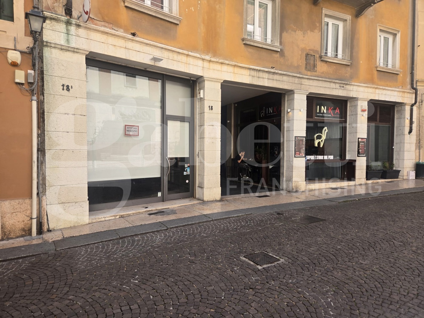 Negozio in affitto a Verona