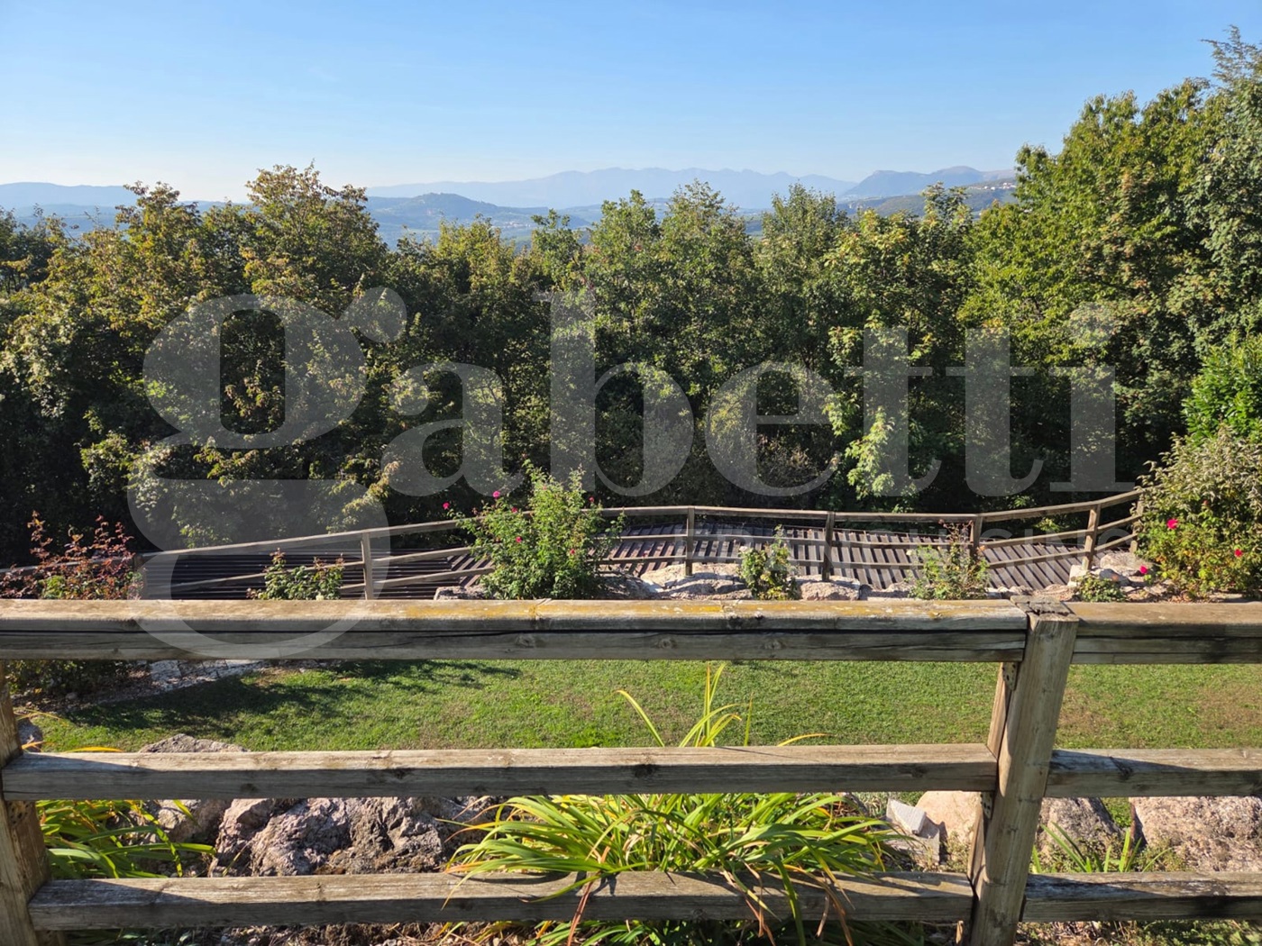 Villa Bifamiliare con giardino a Cerro Veronese